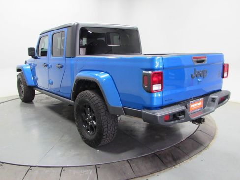 Used 2023 Jeep Gladiator Sport AWD/4WD image 5