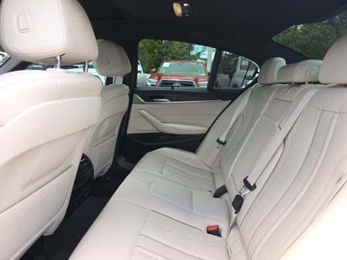Used 2023 BMW 540i w/ M Sport Package RWD image 15