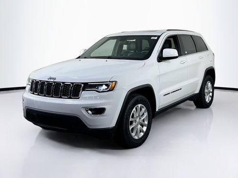 Used 2022 Jeep Grand Cherokee Laredo X image 1
