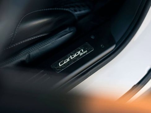 Used 2015 Aston Martin Vanquish Coupe image 37