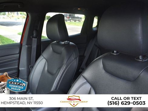 Used 2026 Jeep Compass Limited AWD/4WD image 8