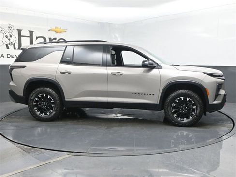 New 2026 Chevrolet Traverse Z71 w/ Enhanced Driving Package image 1