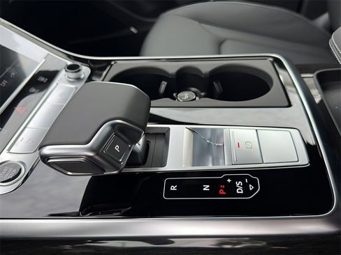 New 2026 Audi Q8 Premium Plus image 17