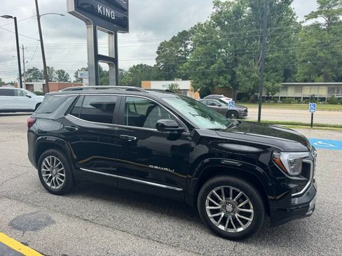 Used 2026 GMC Terrain Denali AWD/4WD image 11