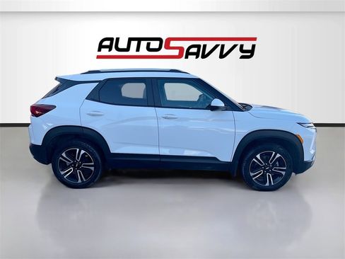 Used 2024 Chevrolet TrailBlazer LT w/ Convenience Package image 8