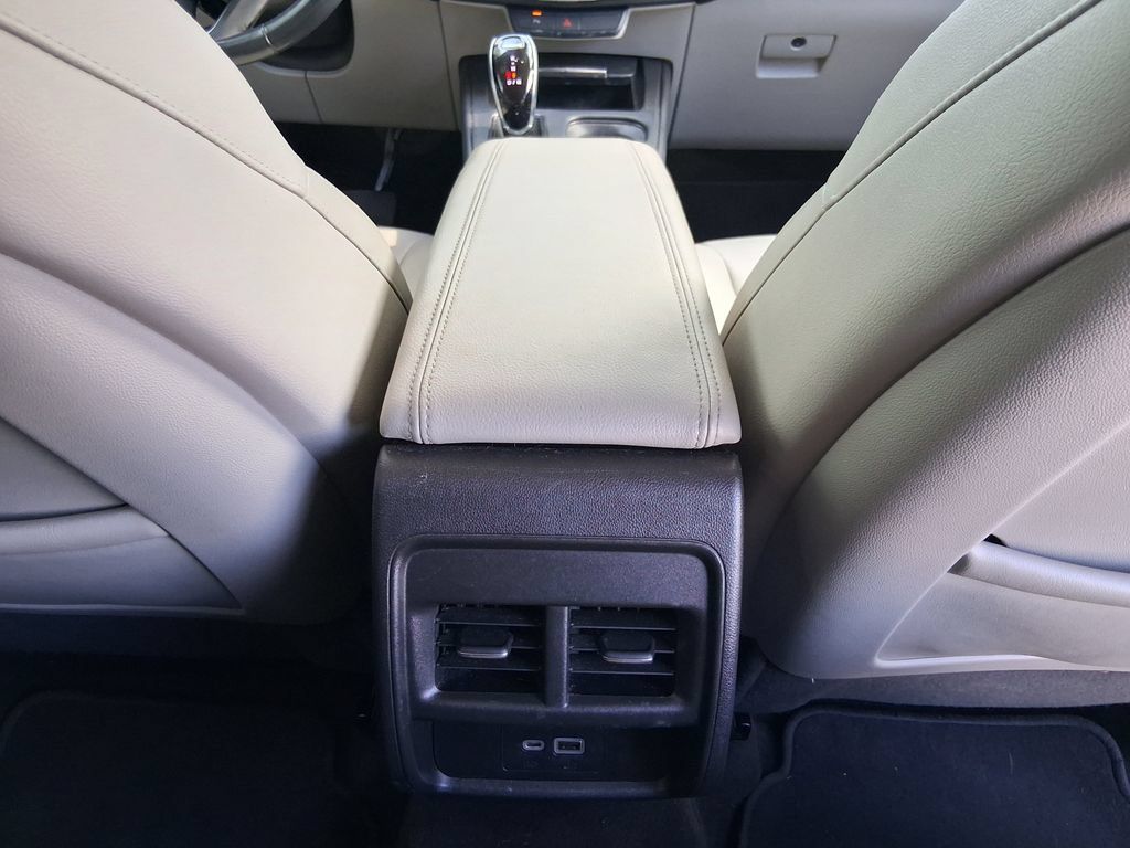 Used 2023 Cadillac XT4 Luxury FWD image 22