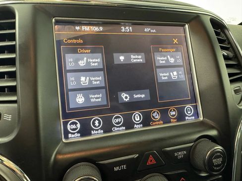 Used 2018 Jeep Grand Cherokee Overland AWD/4WD image 22