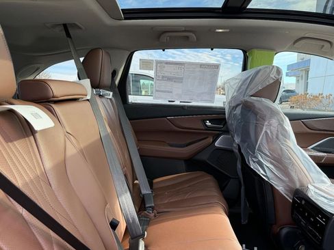 New 2026 Acura MDX w/ Advance Package AWD/4WD image 5