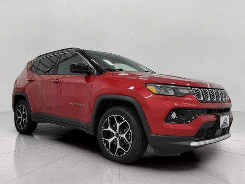 Used 2025 Jeep Compass Limited AWD/4WD image 29