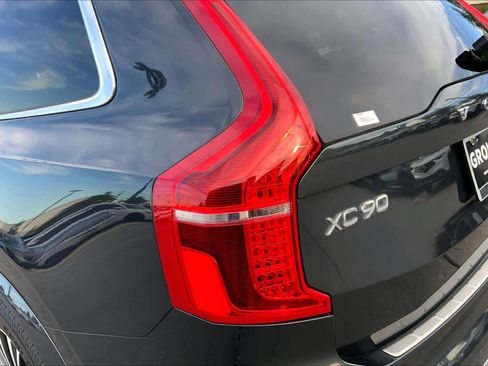 Used 2021 Volvo XC90 T5 Momentum w/ Protection Package Premier image 28