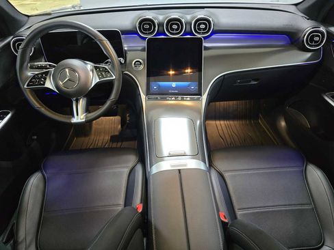 Certified 2025 Mercedes-Benz GLC 300 4MATIC image 18