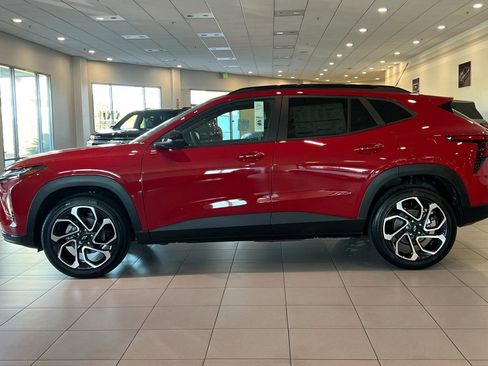 Used 2026 Chevrolet Trax RS w/ Driver Confidence Package FWD image 7