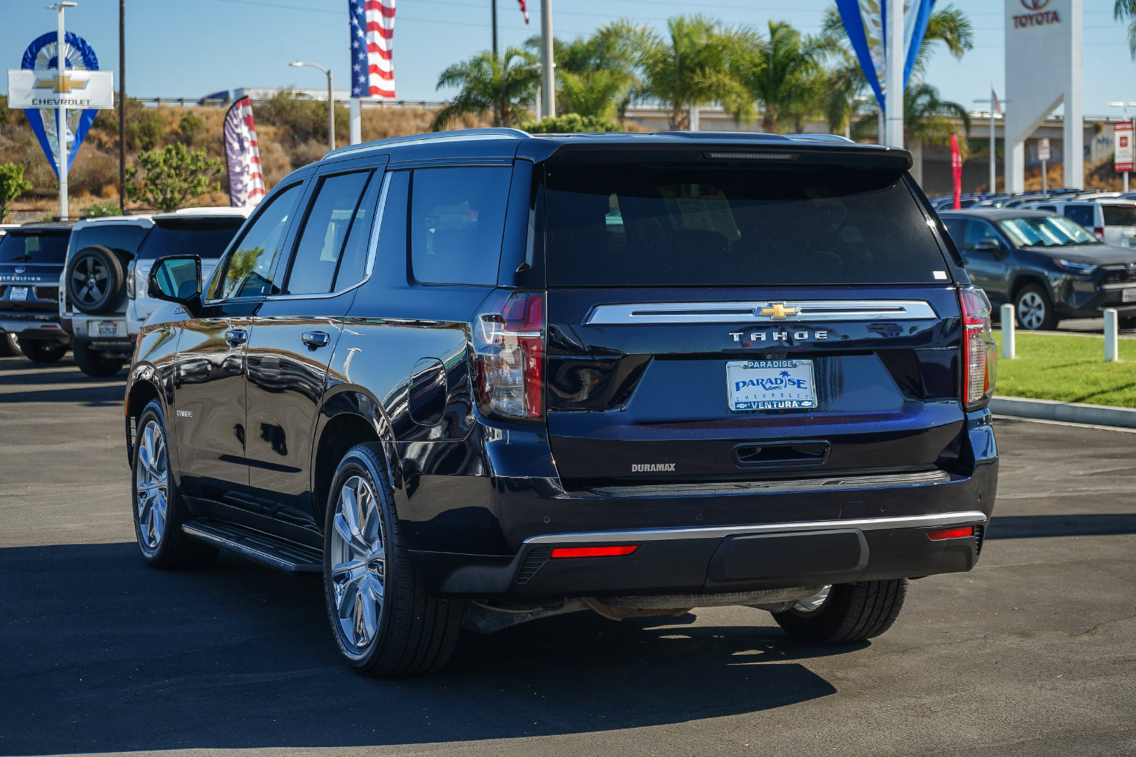 Used 2023 Chevrolet Tahoe High Country w/ LPO, Illumination Package AWD/4WD image 6