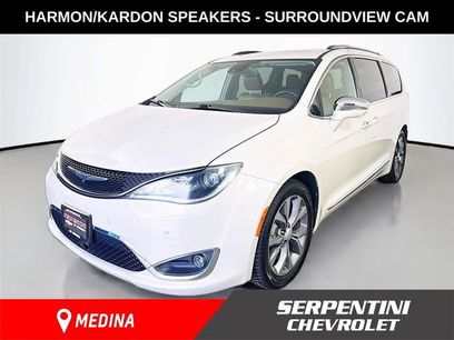 Used 2017 Chrysler Pacifica Limited