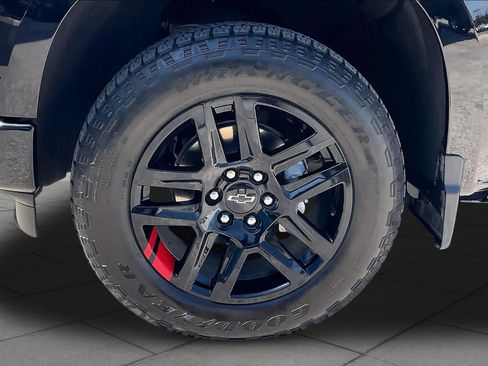 Used 2025 Chevrolet Silverado 1500 RST w/ Redline Edition AWD/4WD image 11