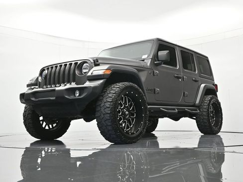 Used 2022 Jeep Wrangler Unlimited Sport image 36