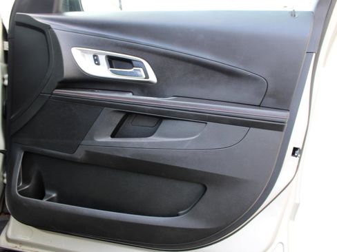 Used 2014 Chevrolet Equinox LT w/ Driver Convenience Package image 45