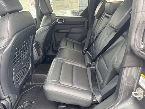 New 2025 Ford Bronco Badlands AWD/4WD image 14