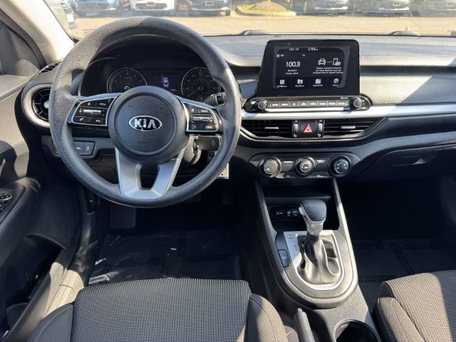 Used 2020 Kia Forte LXS FWD image 13