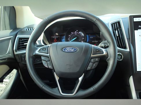 Used 2021 Ford Edge SEL w/ Convenience Package image 24