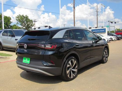Used 2021 Volkswagen ID.4 Pro S w/ Gradient Package image 8