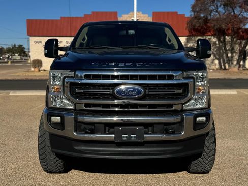 Used 2020 Ford F250 Lariat w/ Lariat Ultimate Package image 3