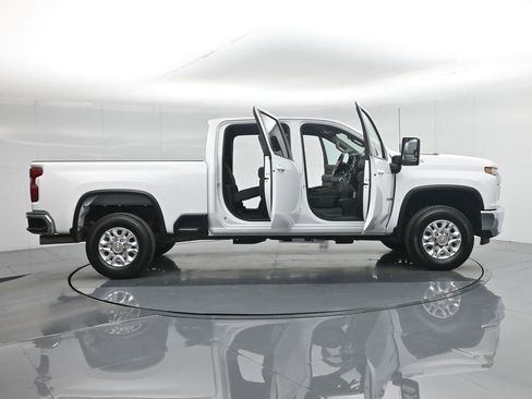 Used 2023 Chevrolet Silverado 2500 LT image 5