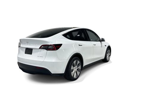 Certified 2023 Tesla Model Y Long Range AWD/4WD image 6