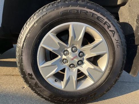 Used 2018 GMC Canyon SLE w/ SLE Convenience Package AWD/4WD image 19