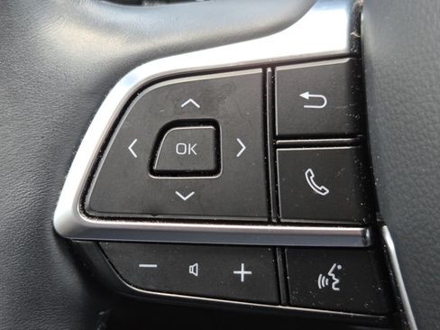 Used 2020 Toyota Highlander Limited AWD/4WD image 16