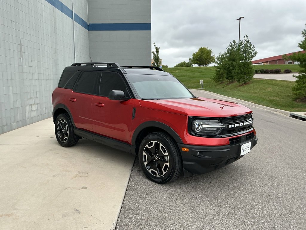 Used 2023 Ford Bronco Sport Outer Banks w/ Tech Package AWD/4WD image 12