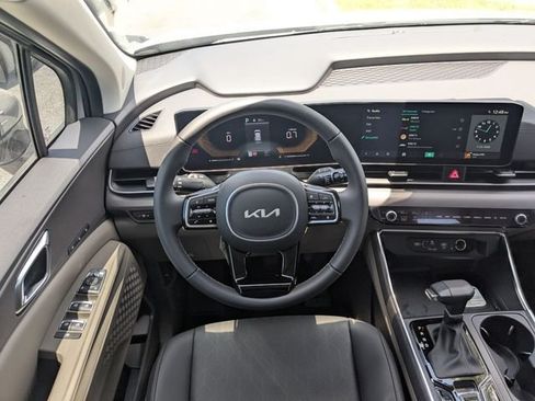 New 2026 Kia Carnival EX FWD image 20