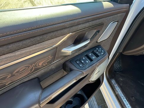 Used 2025 RAM 1500 Limited image 15