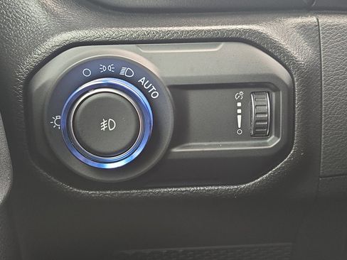 Certified 2023 Jeep Wrangler Unlimited Sahara image 27