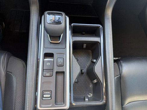 Used 2022 Nissan Pathfinder SL image 20