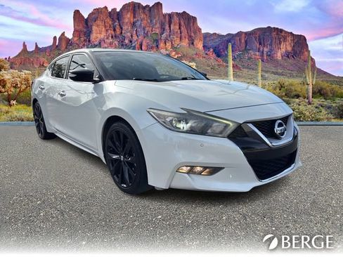 Used 2017 Nissan Maxima SR w/ Midnight Edition image 9