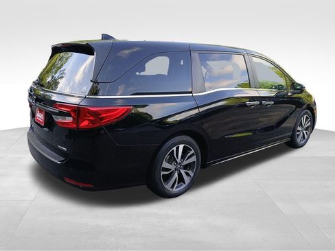 Used 2023 Honda Odyssey Touring image 11
