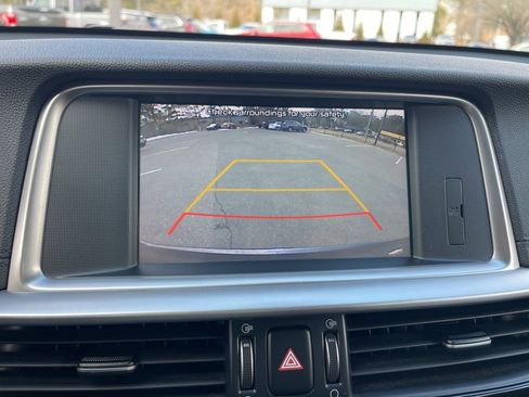 Used 2020 Kia Optima Premium image 11