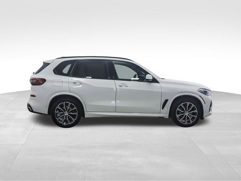 Used 2021 BMW X5 xDrive40i w/ M Sport Package image 6
