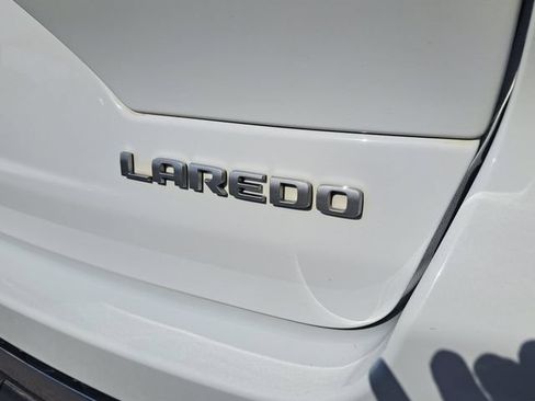 Certified 2024 Jeep Grand Cherokee Laredo X AWD/4WD image 10
