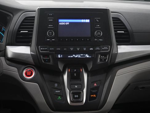 Used 2020 Honda Odyssey LX image 18