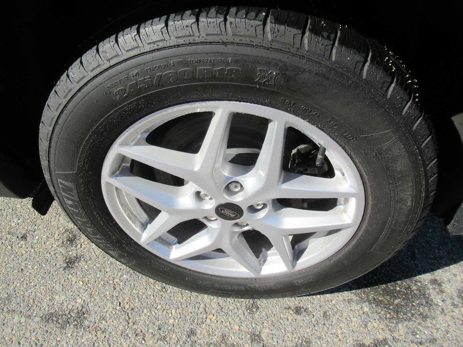 Certified 2024 Ford Edge SEL w/ Convenience Package AWD/4WD image 9
