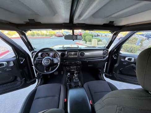Used 2022 Jeep Wrangler Unlimited Sport AWD/4WD image 6