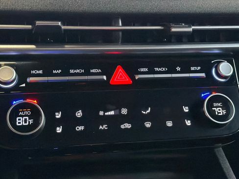 Certified 2025 Hyundai Santa Cruz Limited image 28