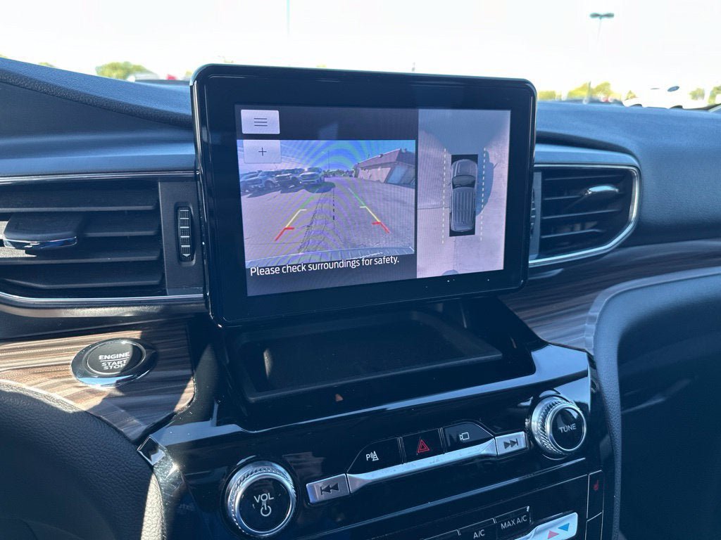 Certified 2022 Ford Explorer Limited AWD/4WD image 21