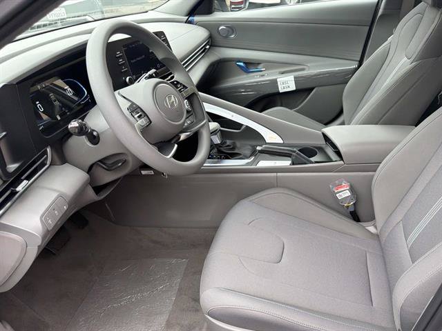 New 2026 Hyundai Elantra SE FWD image 14