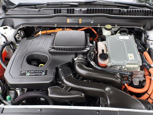 Used 2017 Ford Fusion Energi Titanium FWD image 40