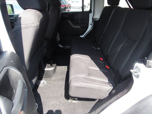 Used 2014 Jeep Wrangler Unlimited Sport w/ Quick Order Package 24S AWD/4WD image 18
