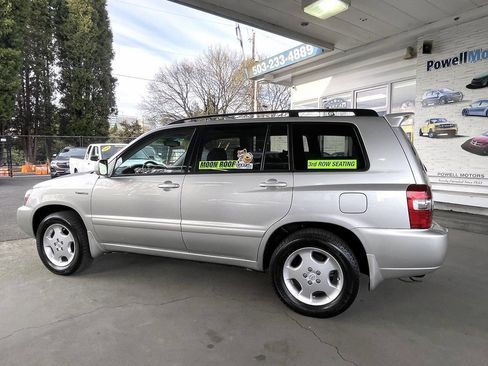 Used 2005 Toyota Highlander Limited image 16
