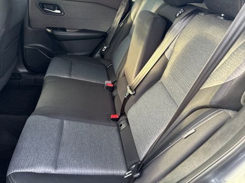 Certified 2022 Nissan Rogue SV image 10